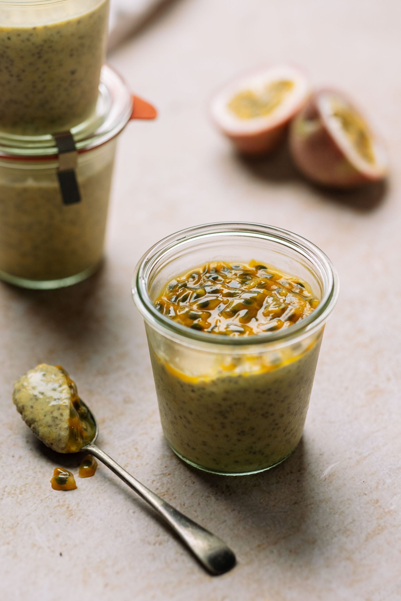Tropical chia pudding