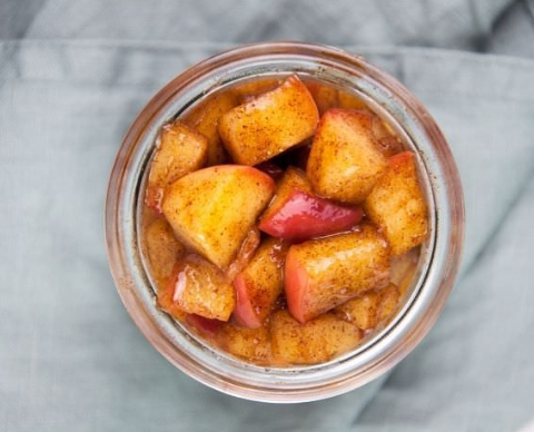 Chai spiced stewed apples