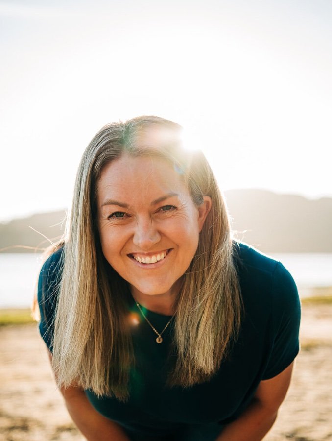 Biologically normal sleep, tuning out the white noise of society and reclaiming the joy of motherhood with Tracy Gillett from Raised Good