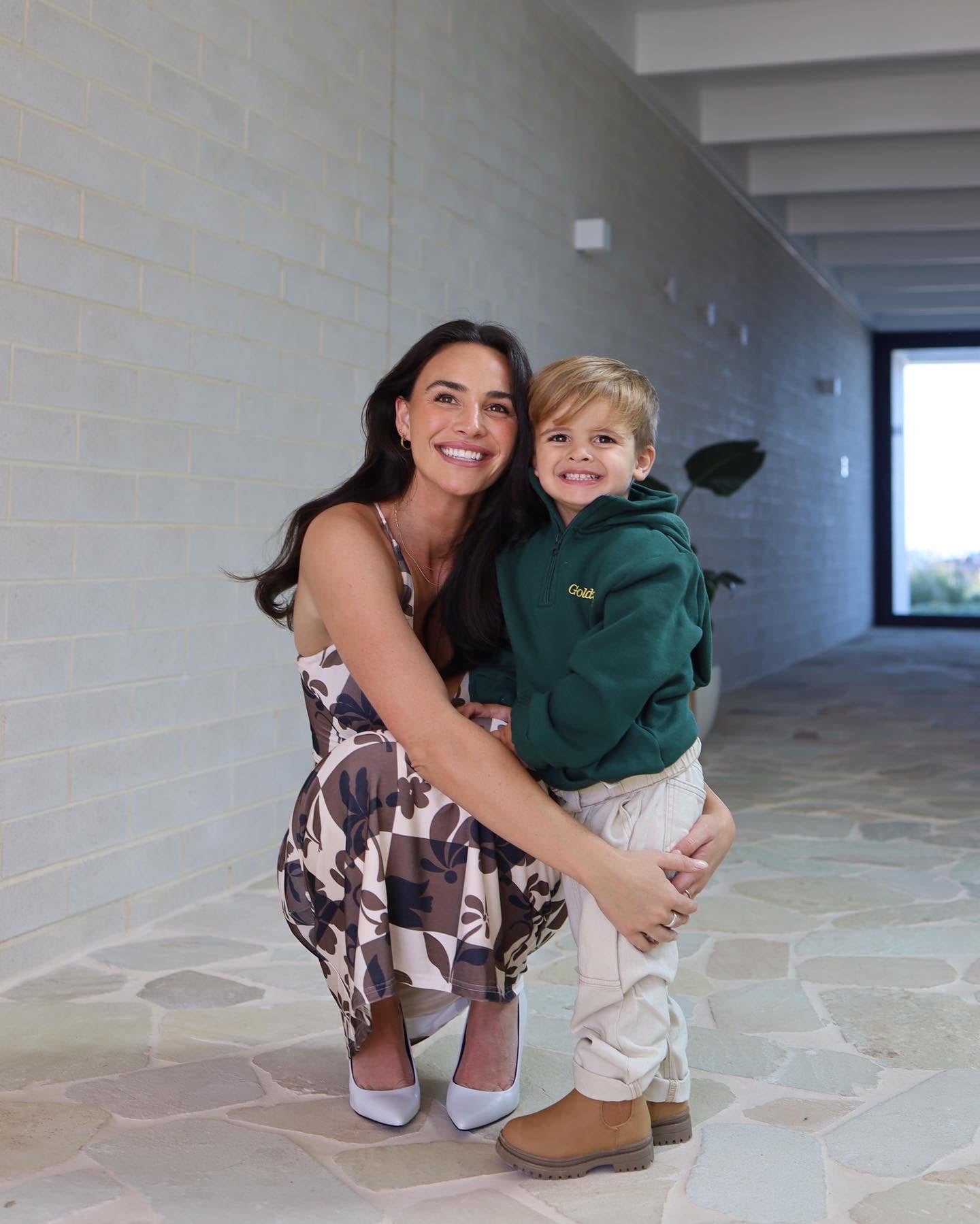 97 - Mothering on my own with Jessica Dover